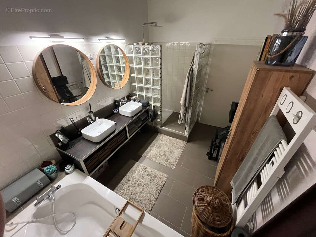 Autre à SARTROUVILLE