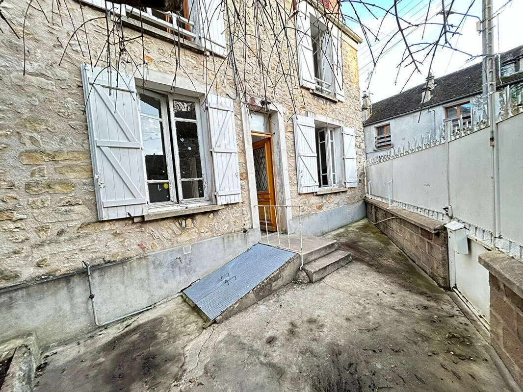 Maison à MORET-SUR-LOING