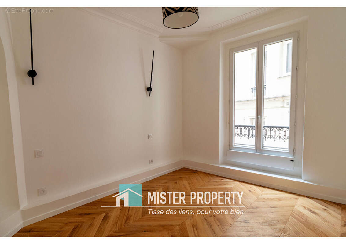 Appartement à PARIS-17E