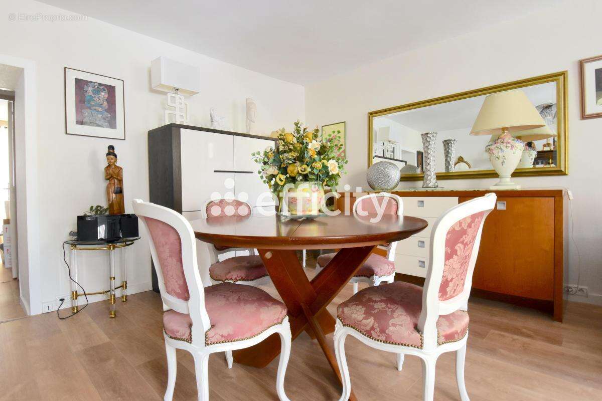 Appartement à LAMBALLE