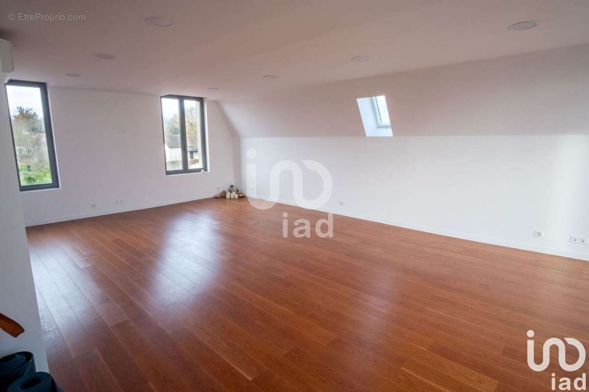 Photo 9 - Commerce à GREZ-SUR-LOING