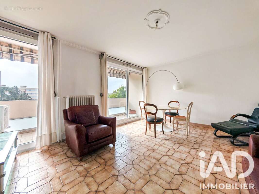 Appartement 103 m² à Venissieux  - photo 3