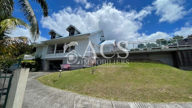 Maison à CASE-PILOTE