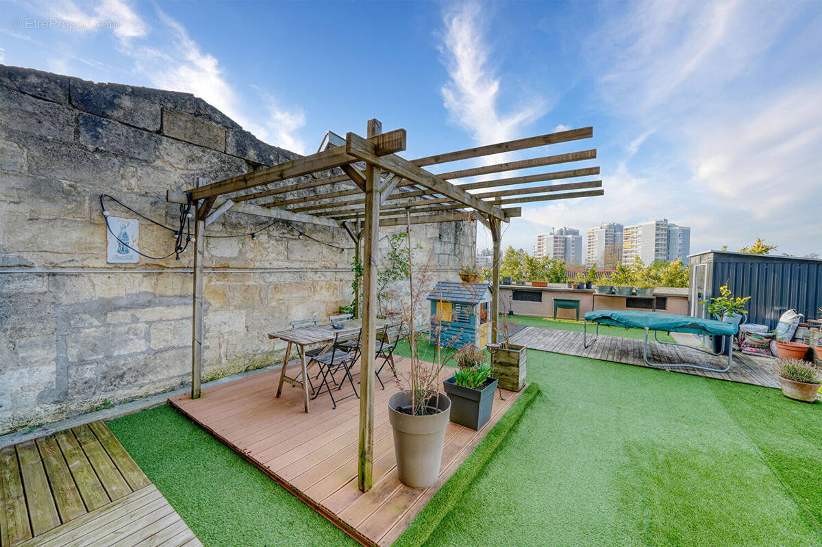 Appartement à BEGLES