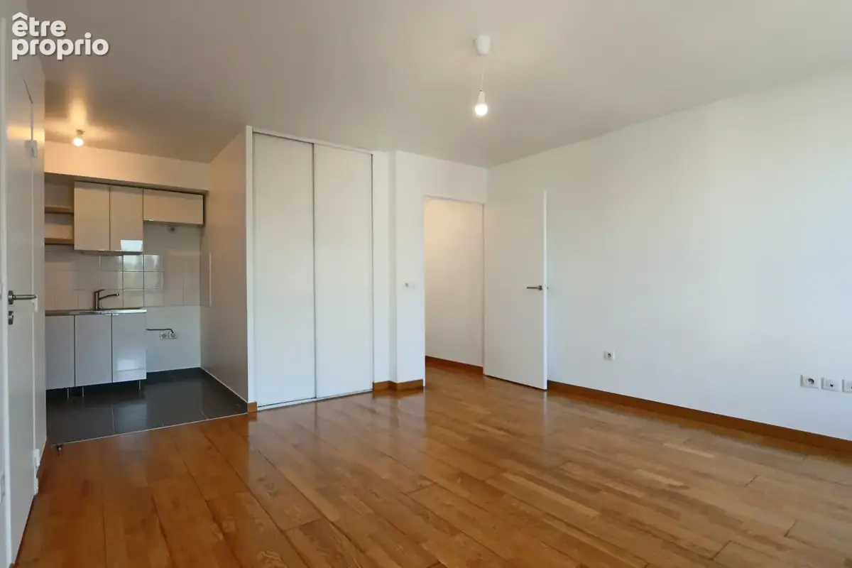 Appartement 2 pieces - a deux pas de la ligne 11 - photo 3