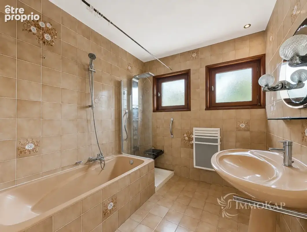 Rare à Annemasse   Grande maison   Terrain 953 m2 - photo 21