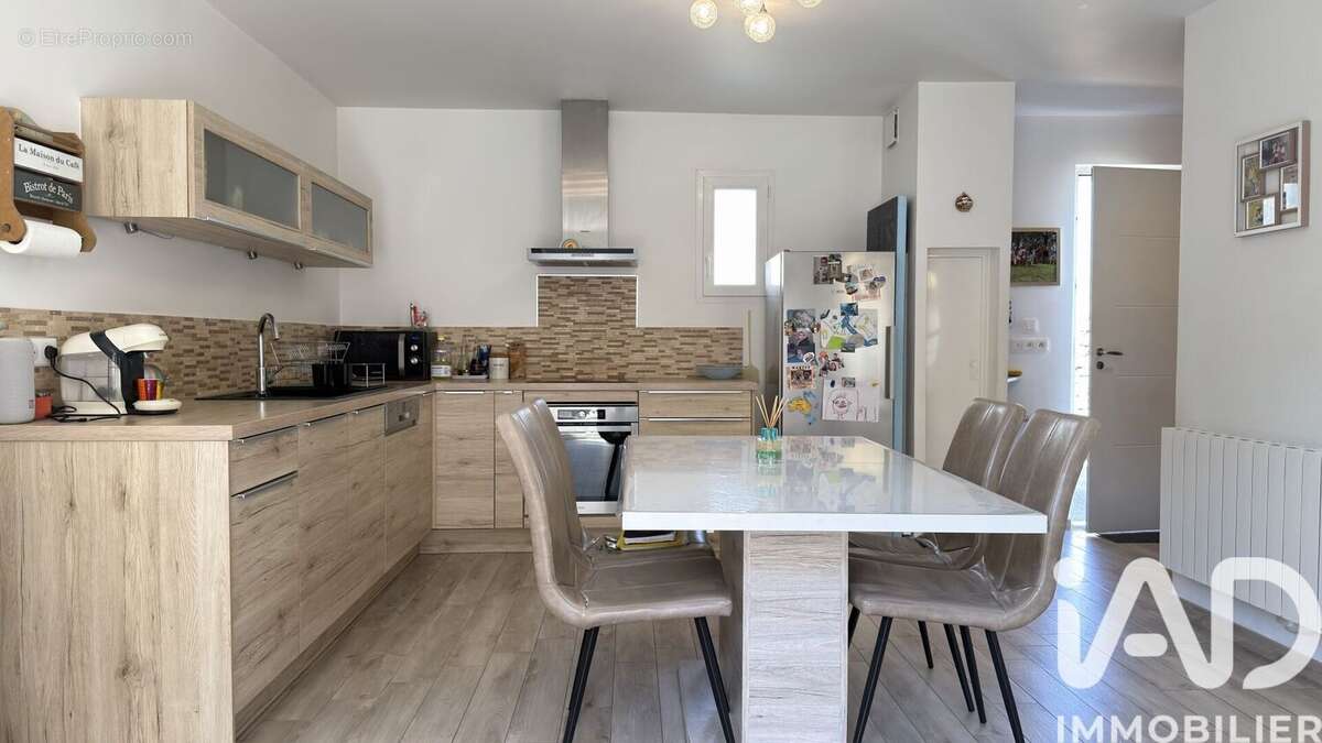 Photo 3 - Maison à MEYRARGUES