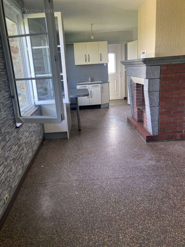 Maison à CONDE-SUR-NOIREAU