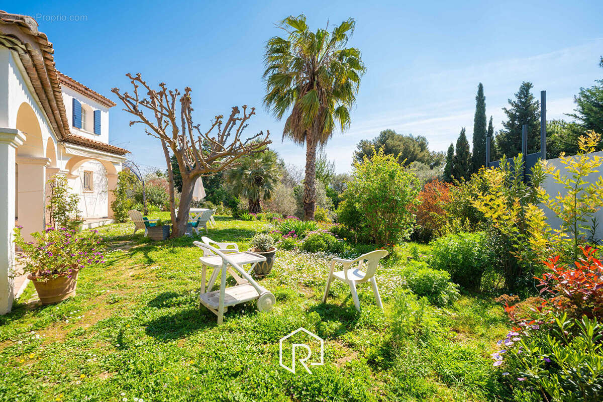 Maison à MARSEILLE-13E