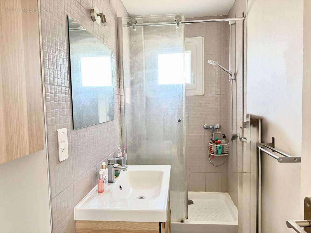 Appartement à LYON-8E