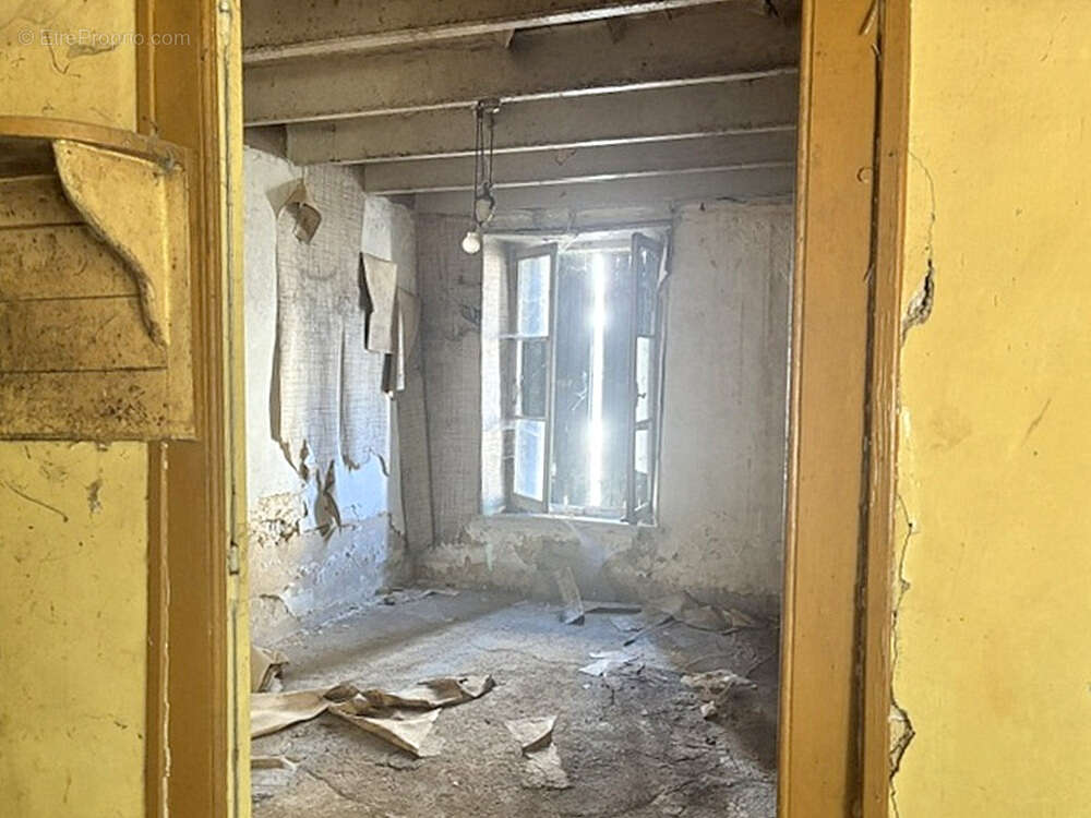 Maison à LA RONDE