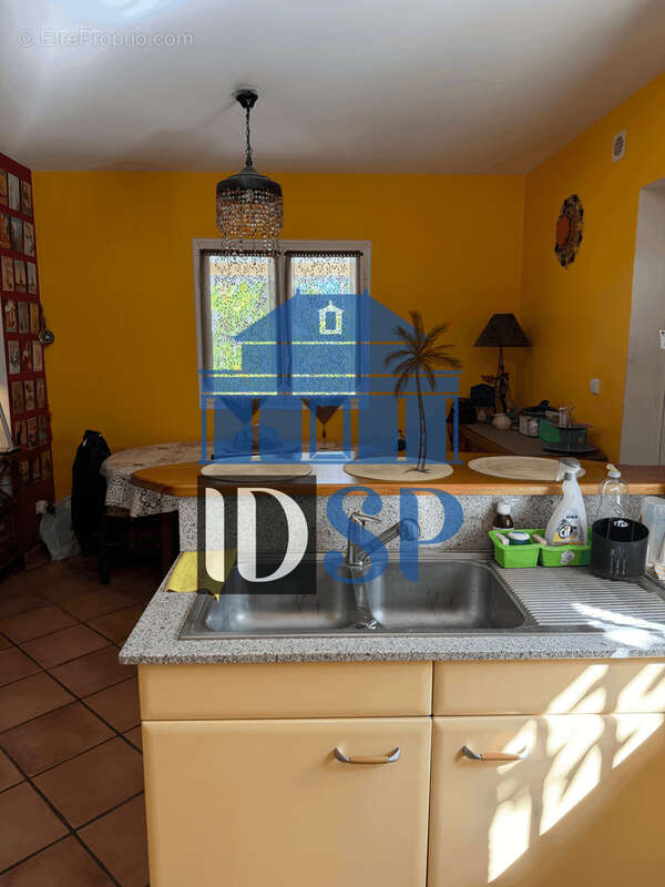 Maison avec piscine à la Plaine St Paul - photo 13