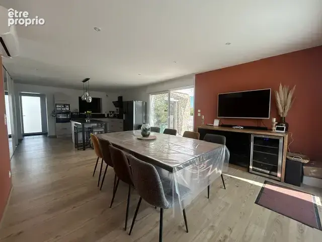 Maison récente à vendre à ANNONAY avec 6 chambres, garage et terrain attenant - photo 7
