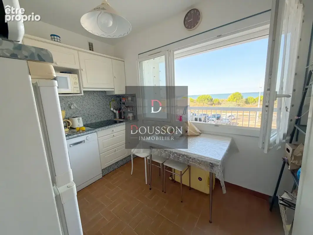 Studio cabine 30 m  avec terrasse de 12.70 m2, vue mer   BOUCANET - photo 3