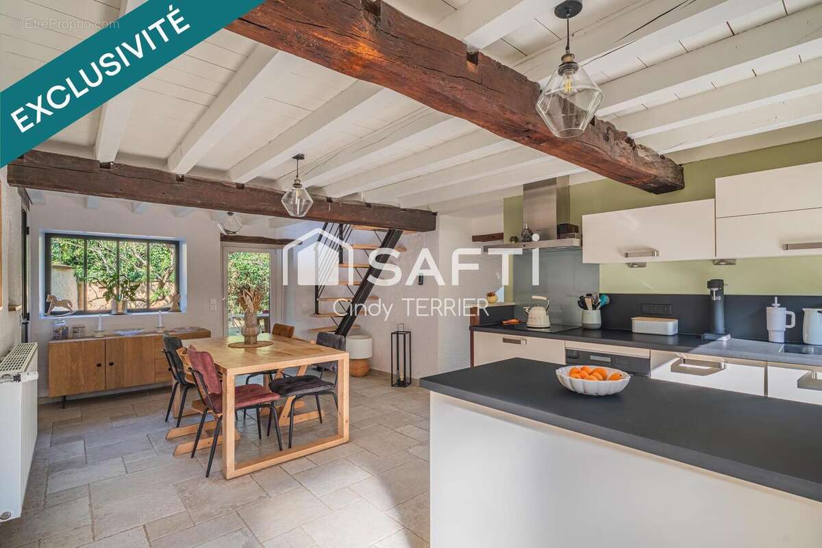 Maison 158 m² à Reaumont  - photo 4