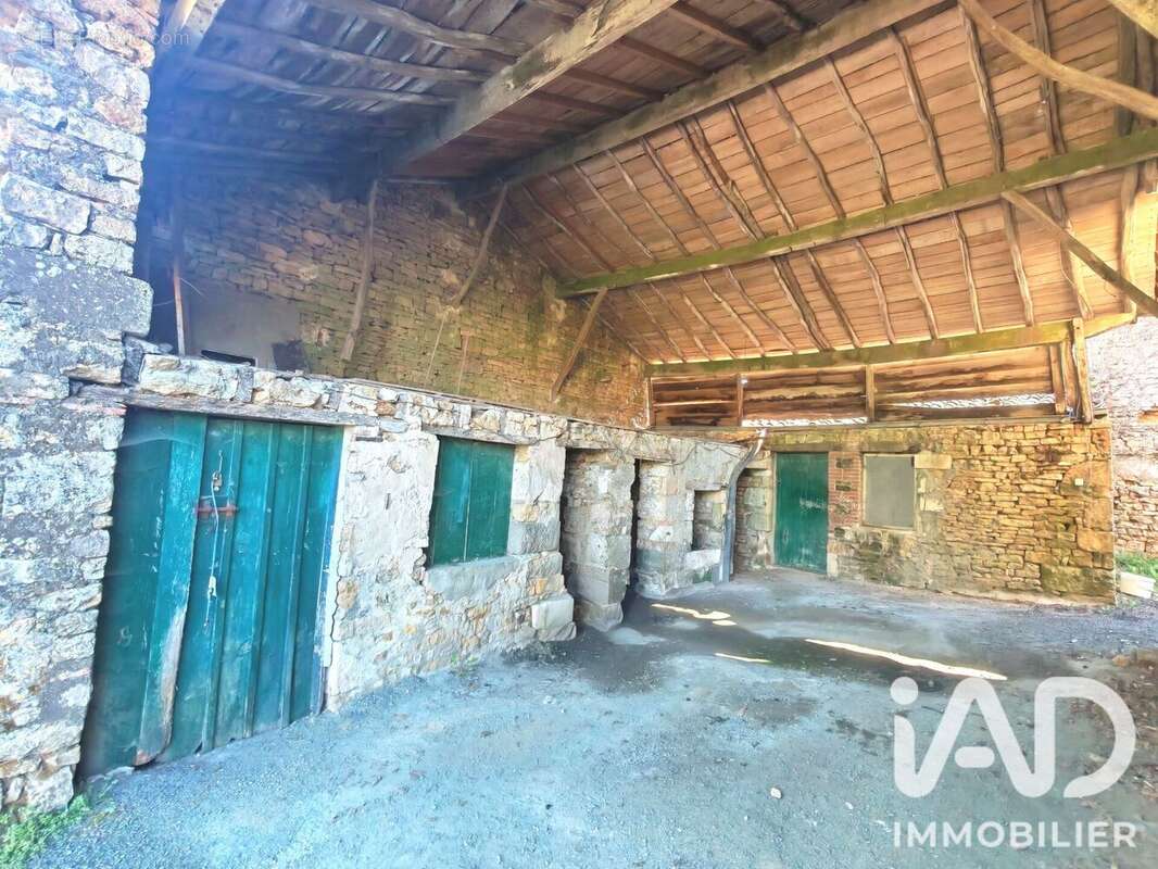 Photo 5 - Maison à SAINT-JUIRE-CHAMPGILLON
