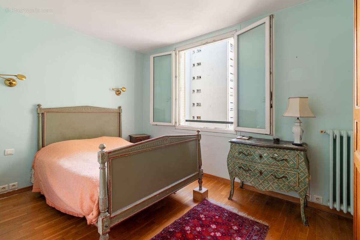 Appartement 65 m² à Paris-14e  - photo 8
