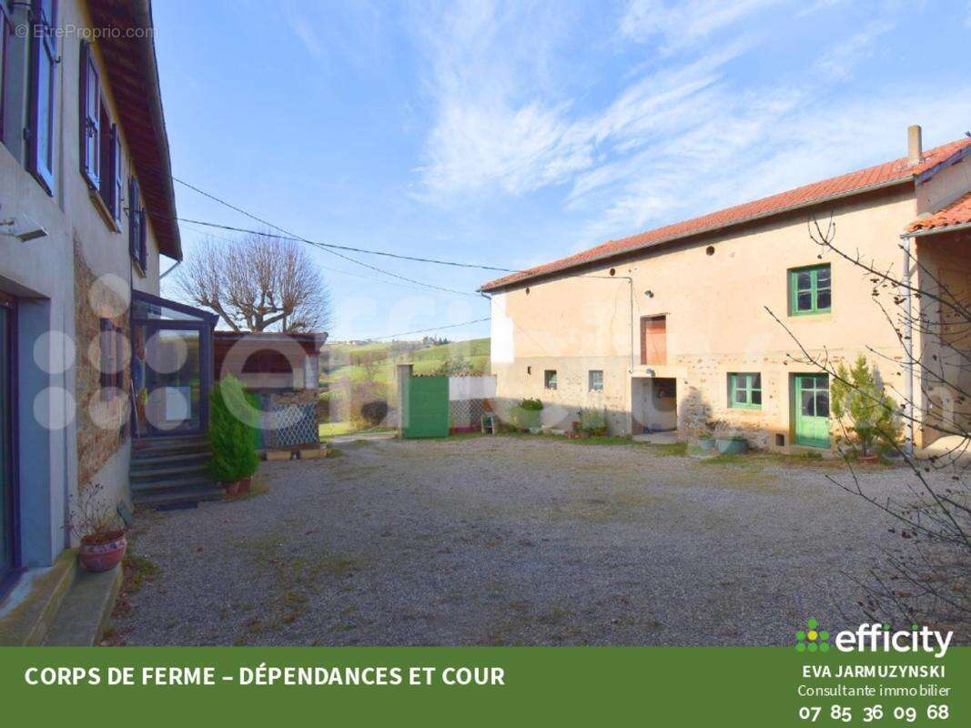 Maison à POMEYS