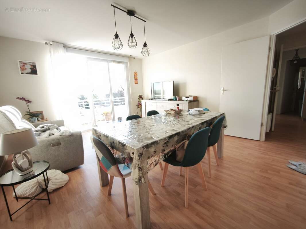 Appartement 56 m² à Soyaux  - photo 13