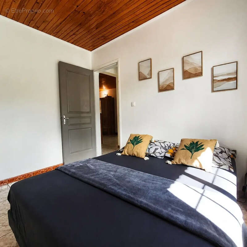 Maison à SALAZIE