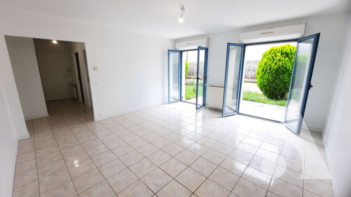 Appartement à SAINT-REMY-LES-CHEVREUSE