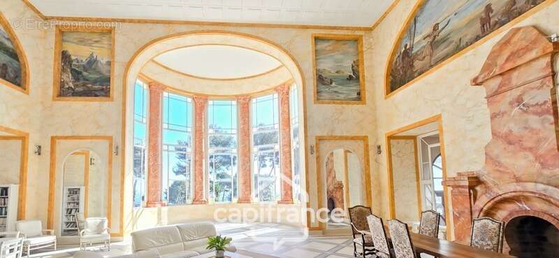 Appartement à HYERES