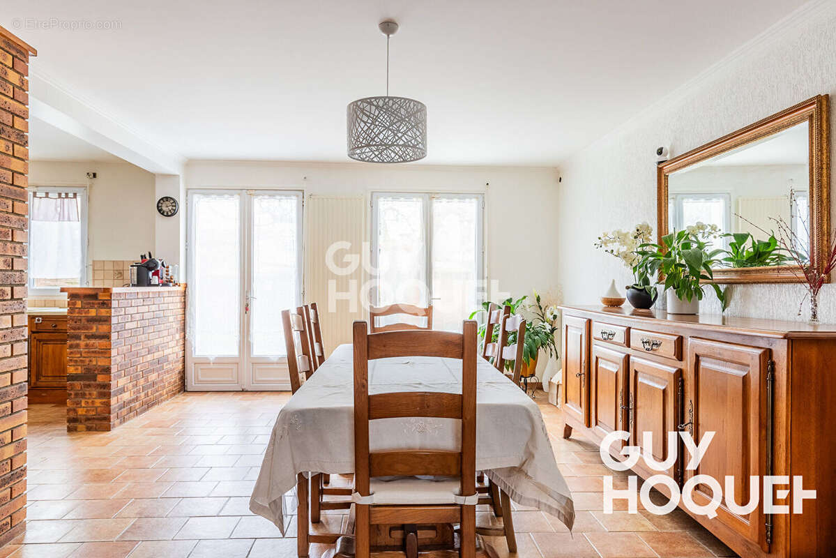 Maison à ATHIS-MONS