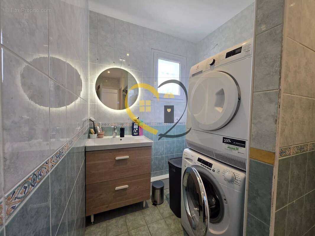 Maison à LES AIX-D'ANGILLON