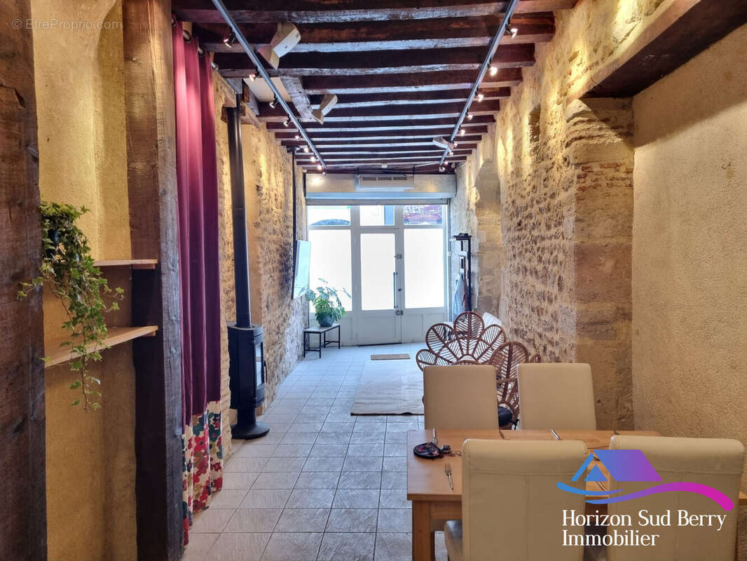 Séjour - Maison à LA CHATRE