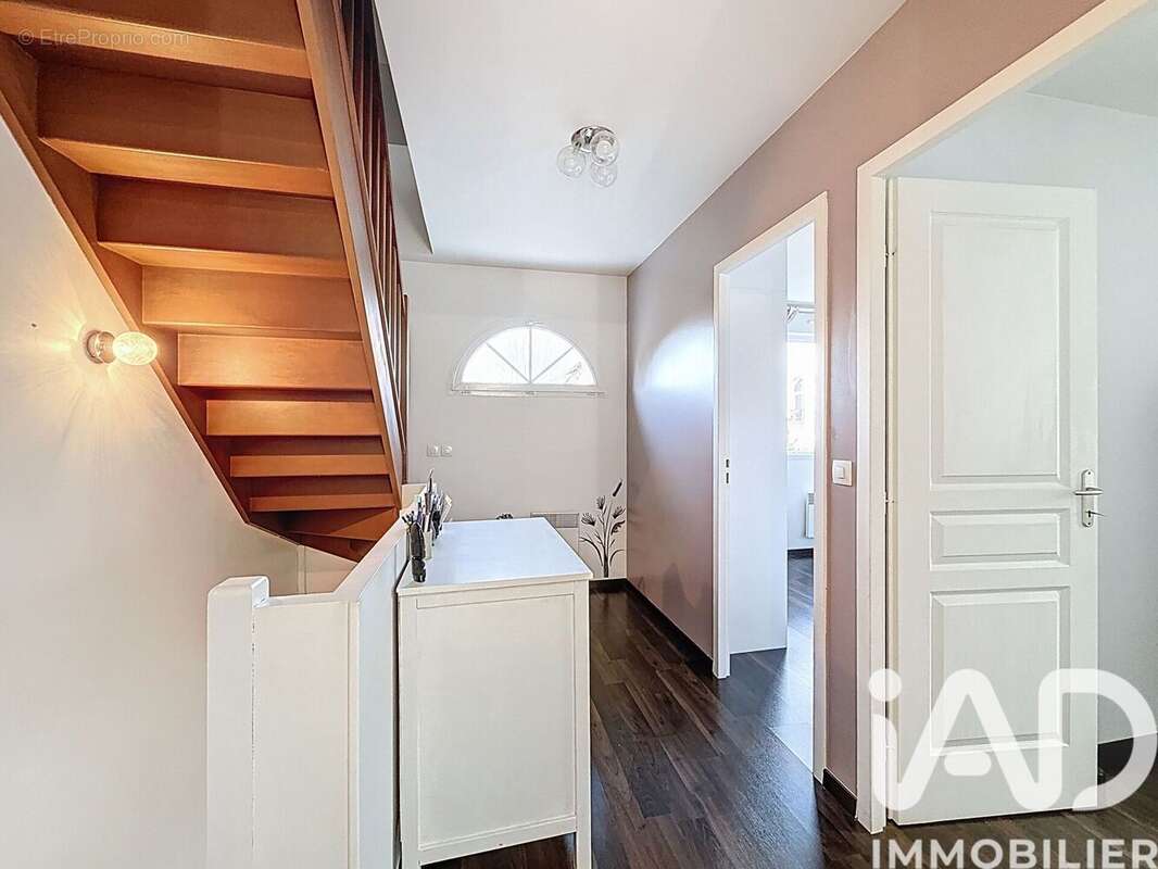 Photo 8 - Maison à VERNEUIL-SUR-SEINE