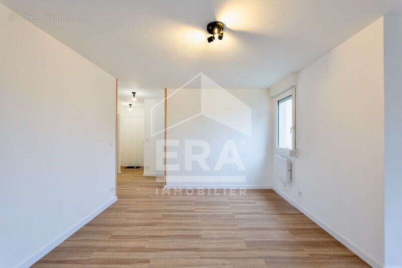 Appartement à SAINT-GENIS-LAVAL