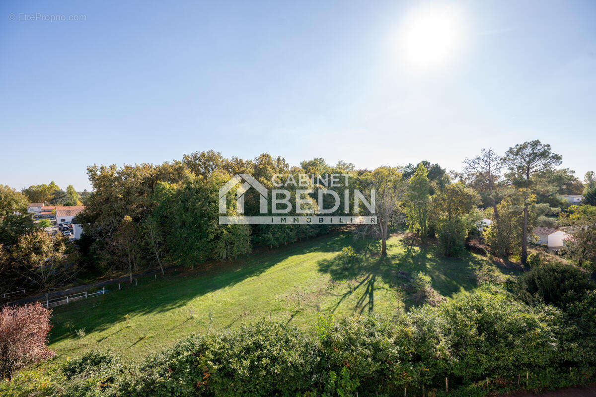 Appartement à VILLENAVE-D&#039;ORNON