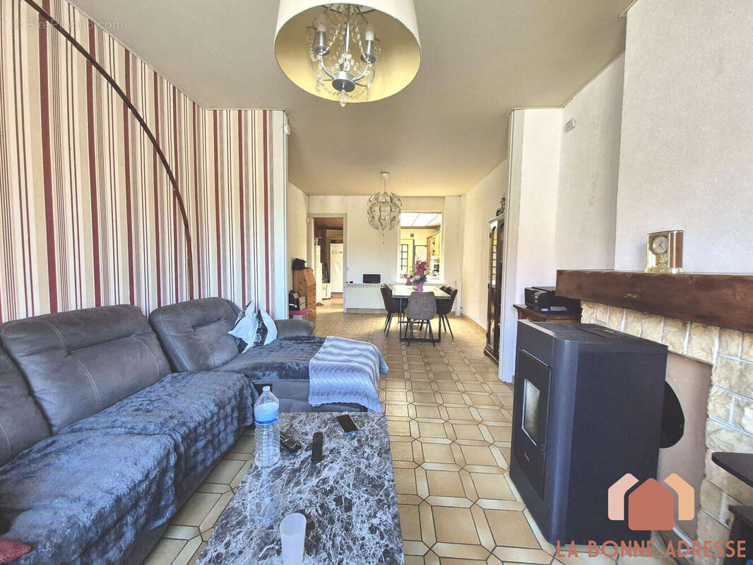 Maison 83 m² à Wattrelos  - photo 4