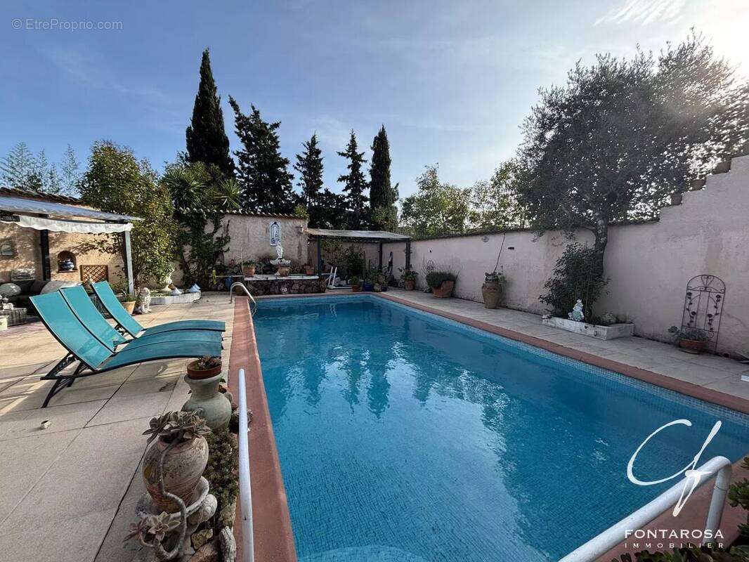 Maison à PUGET-SUR-ARGENS