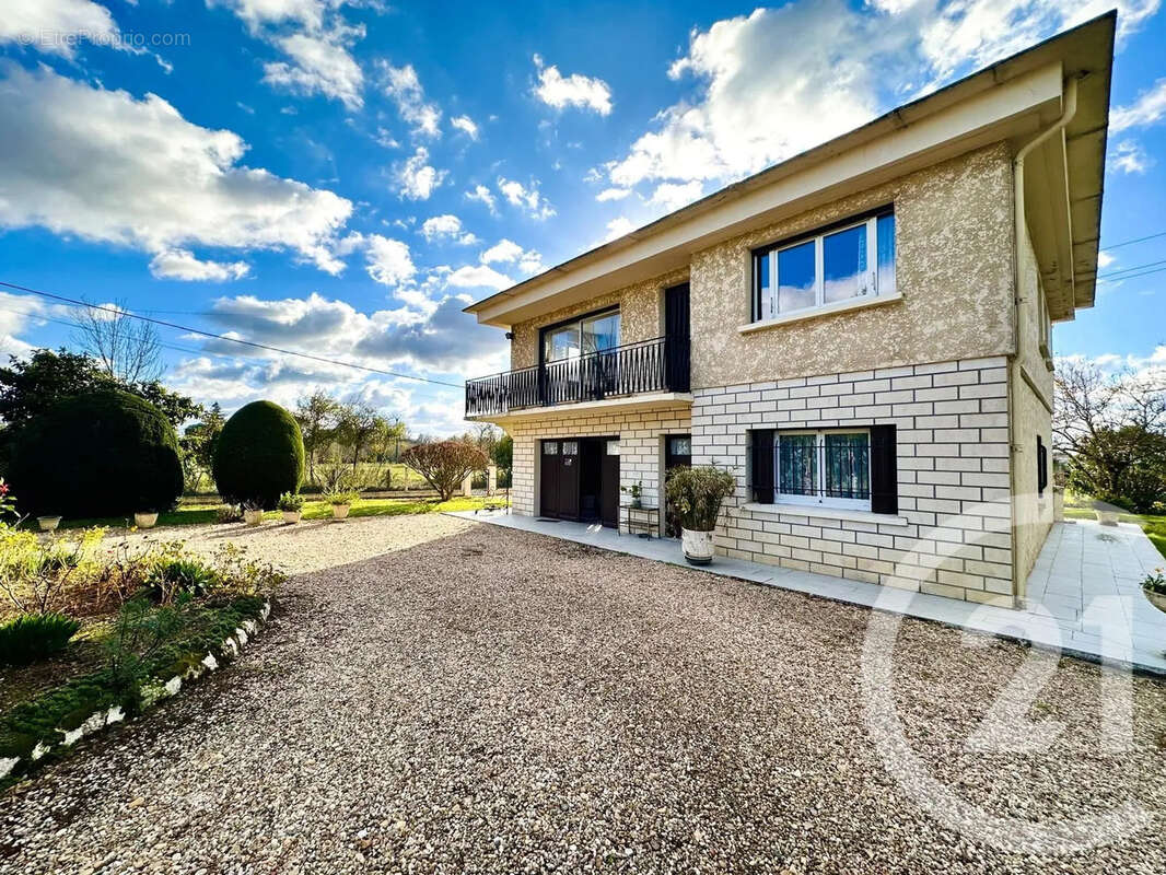 Maison à SAINT-ANDRE-DE-CUBZAC