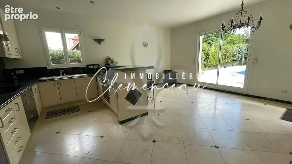 Maison de standing  - 316 m² habitables + sous sol total -  terrain 1127 m² - piscine - Villennes Sur Seine - photo 8