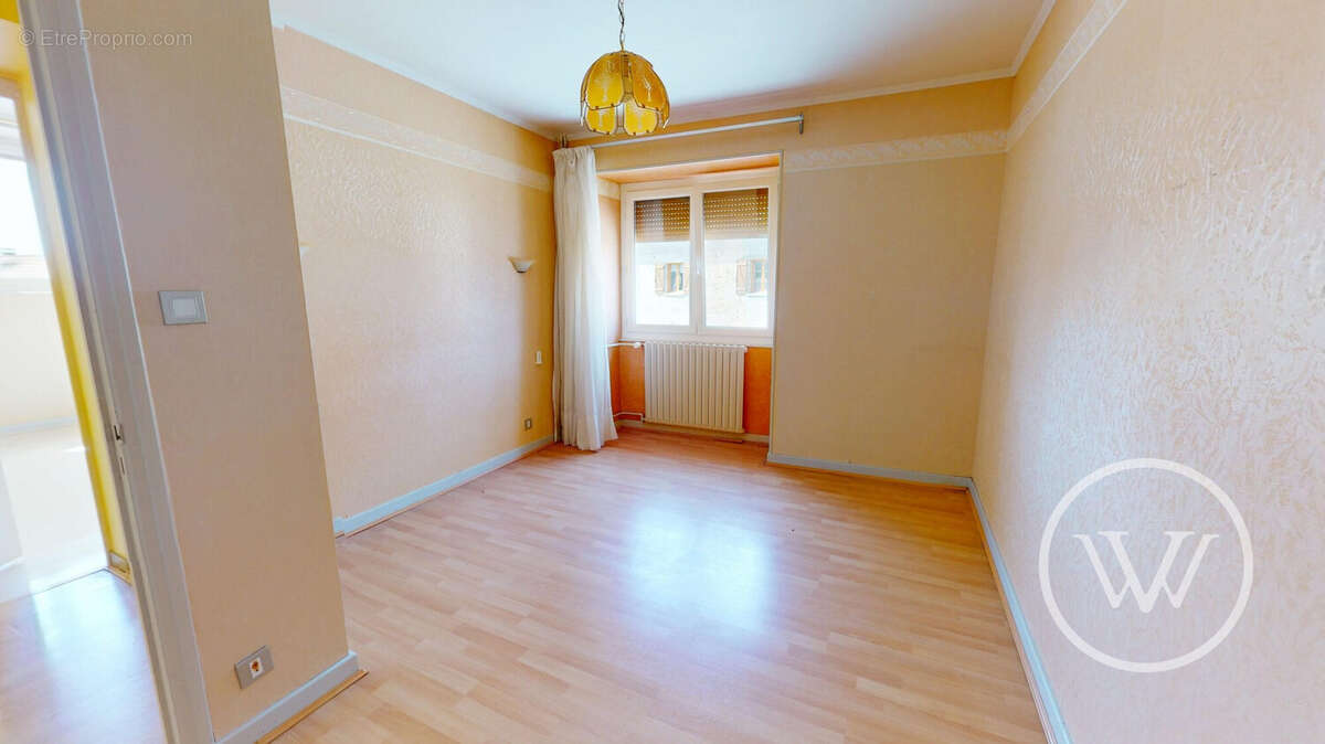 Appartement à RUREY