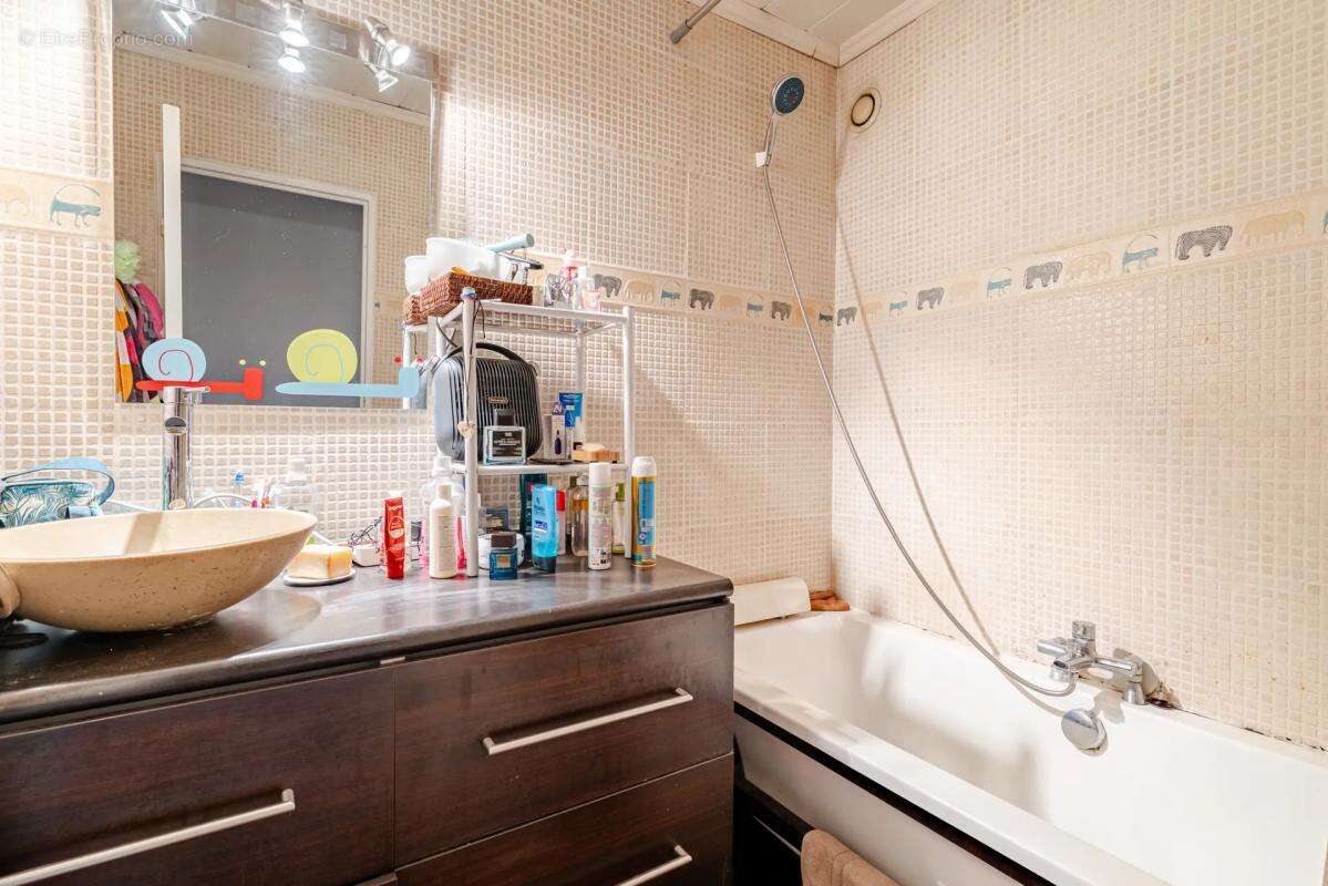 Appartement à GENNEVILLIERS