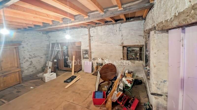 Maison à SAINT-MESMIN