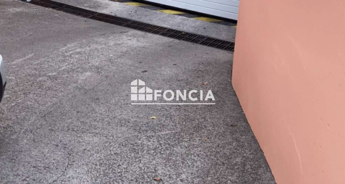 Parking à MARSEILLE-14E