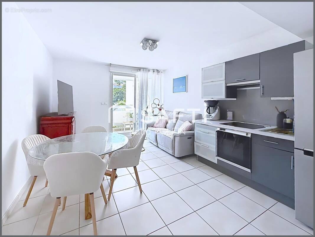 Photo 1 - Appartement à LA CIOTAT