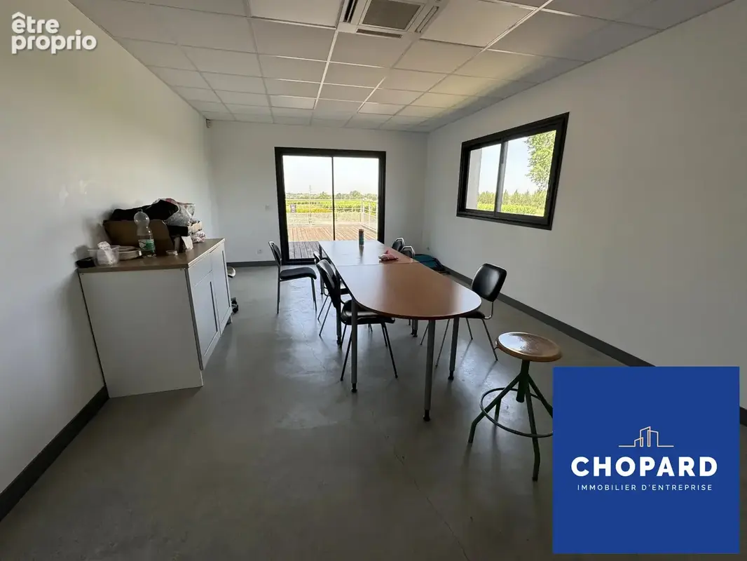 Commerce 1286 m² à Pompignac  - photo 7