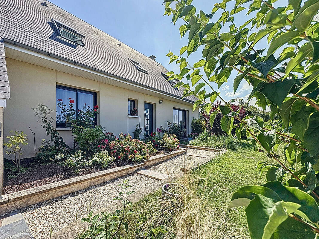 Maison à SALLENELLES