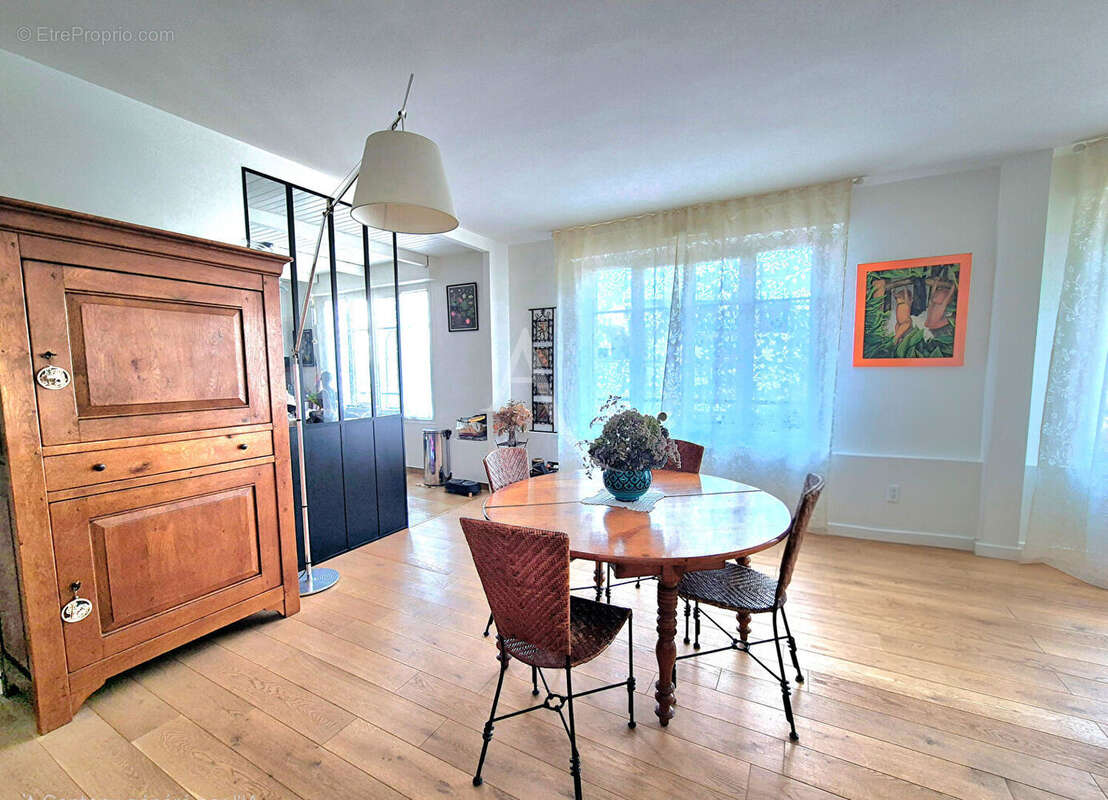 Appartement à NEUILLY-PLAISANCE