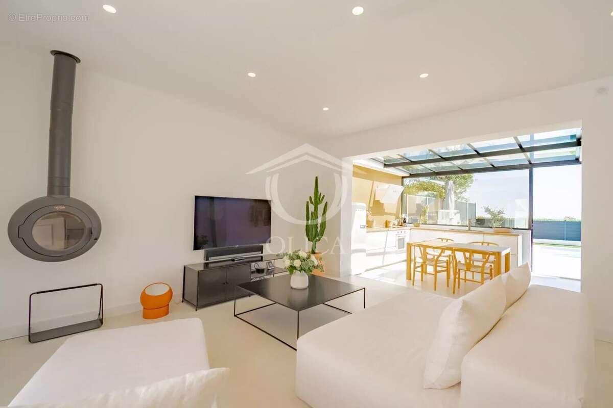 Maison à VILLENEUVE-LOUBET