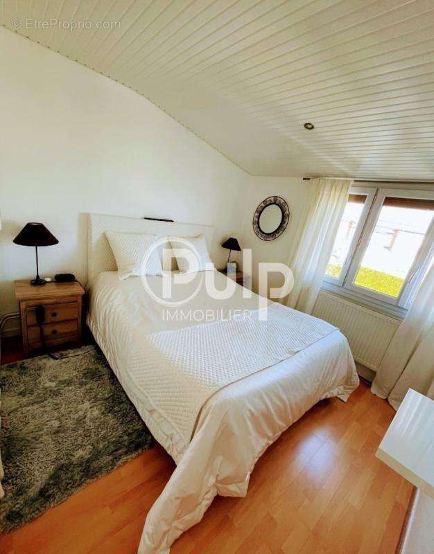 Maison à COURRIERES