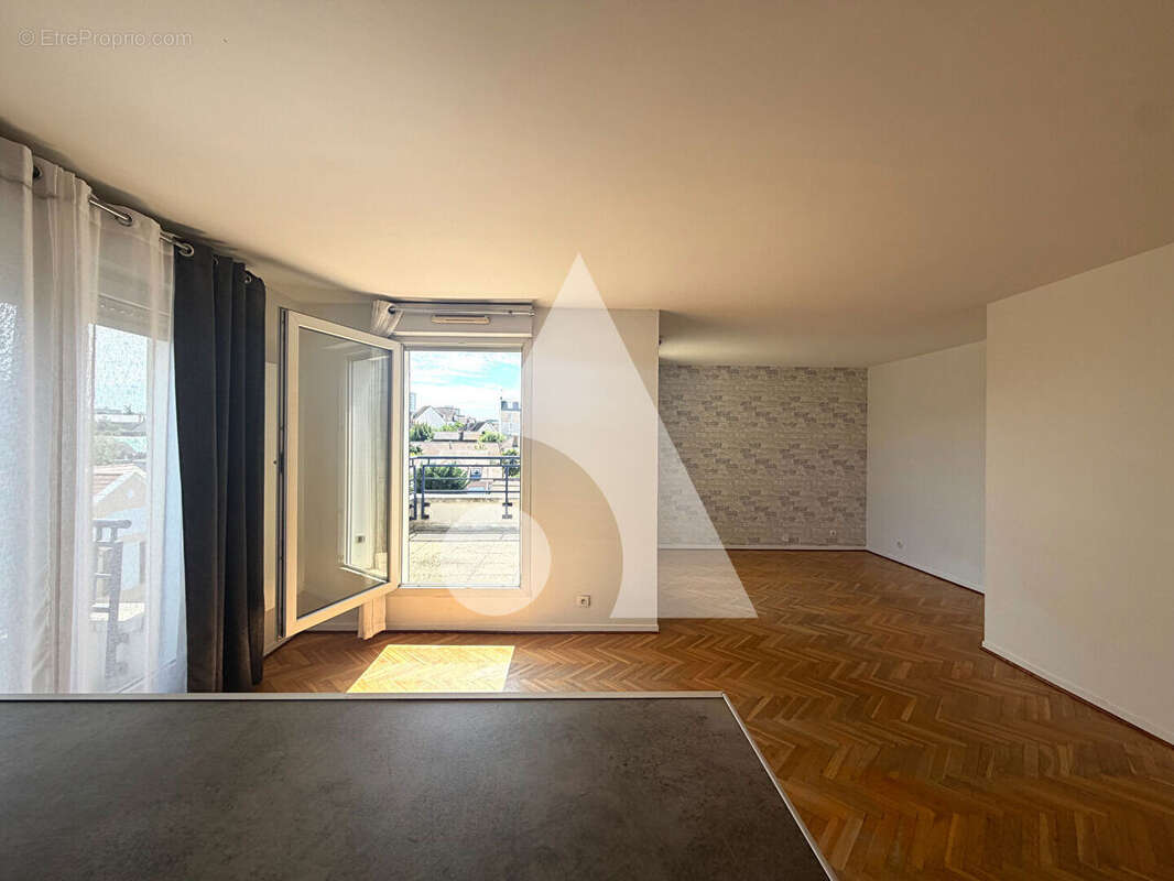 Appartement à SAINT-GRATIEN