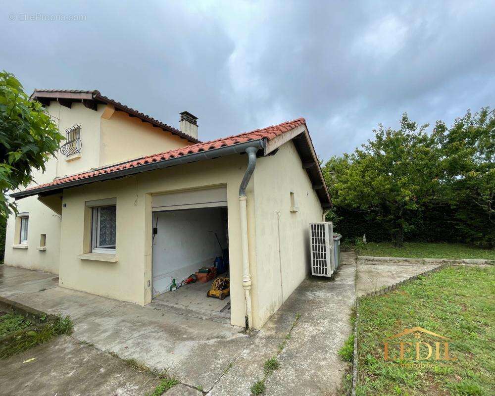 Maison de ville avec garage - photo 8