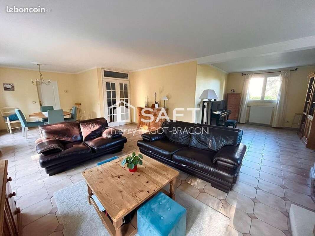 Photo 2 - Maison à VAUREAL