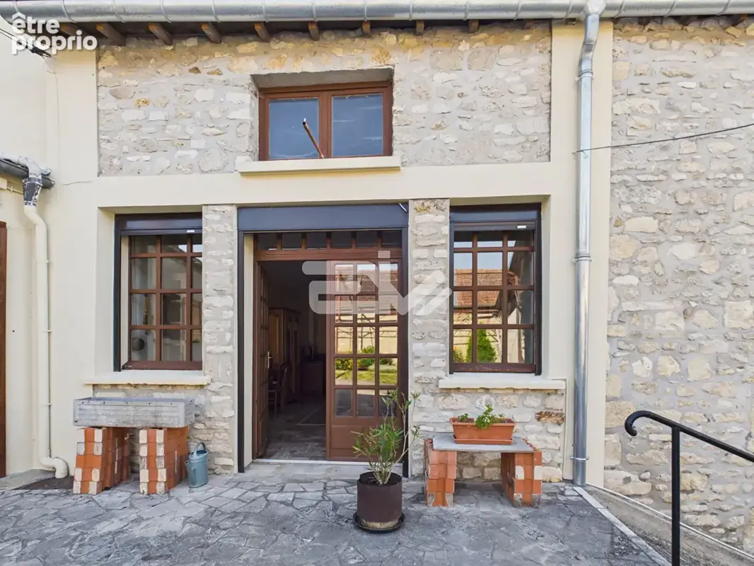 A 10 km  de Jonchery-sur-Vesle 51140 - ensemble immobilier - photo 1